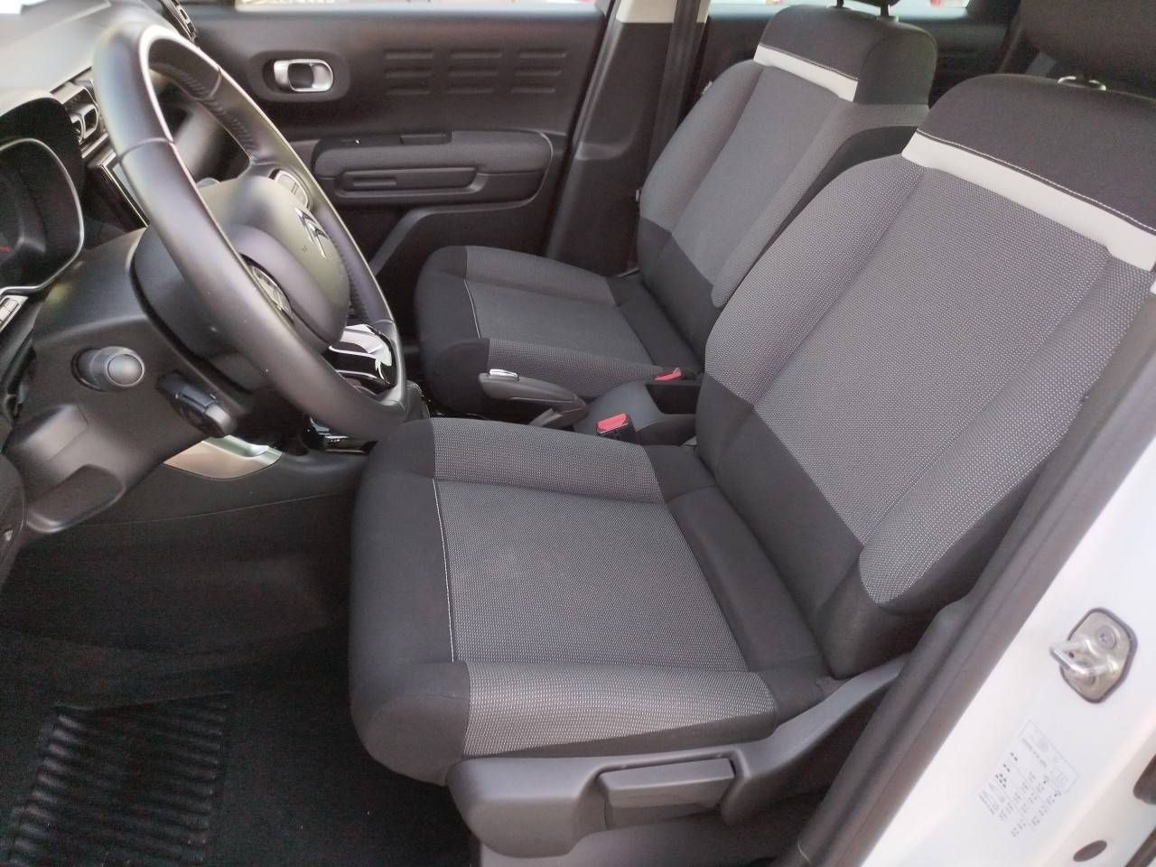 Citroën C3 Aircross BlueHDi 81kW (110CV) S&S Shine - foto 9