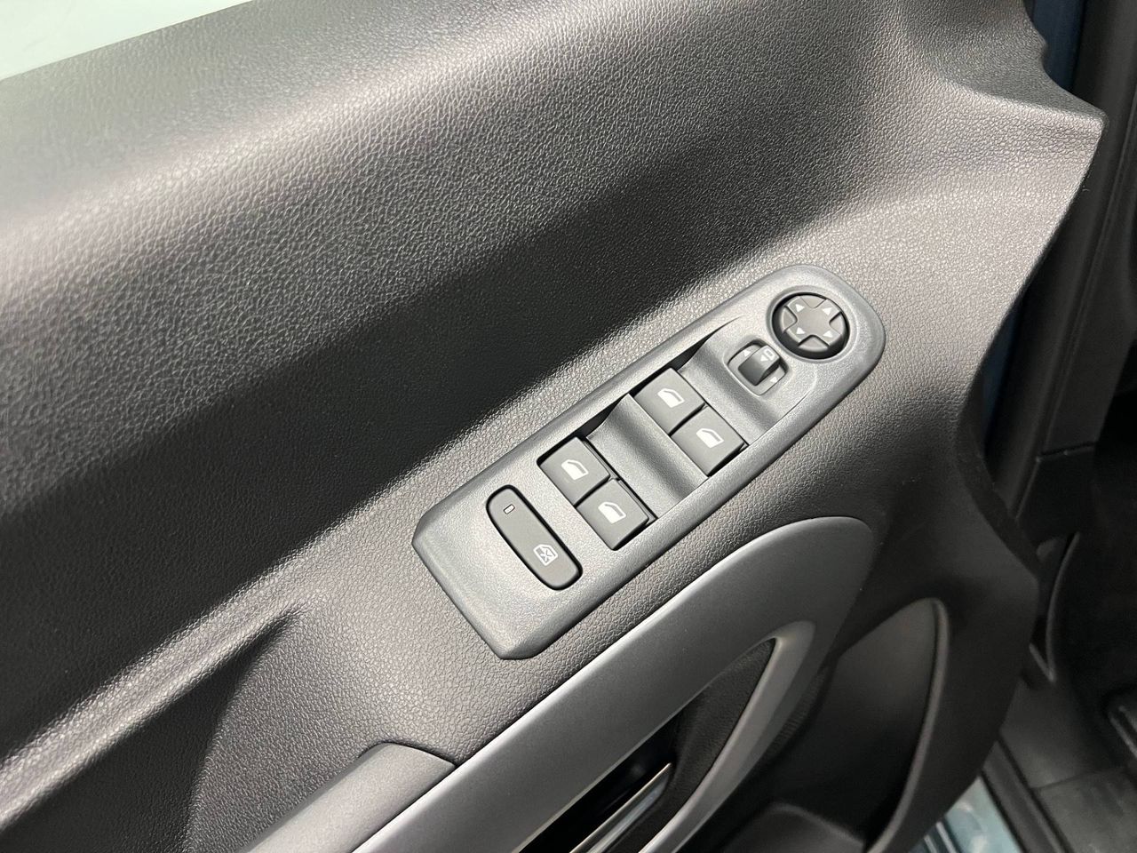 Opel Combo Cargo 100 Cv 1.5 Td S/S MT6 €6.4 - - foto 18