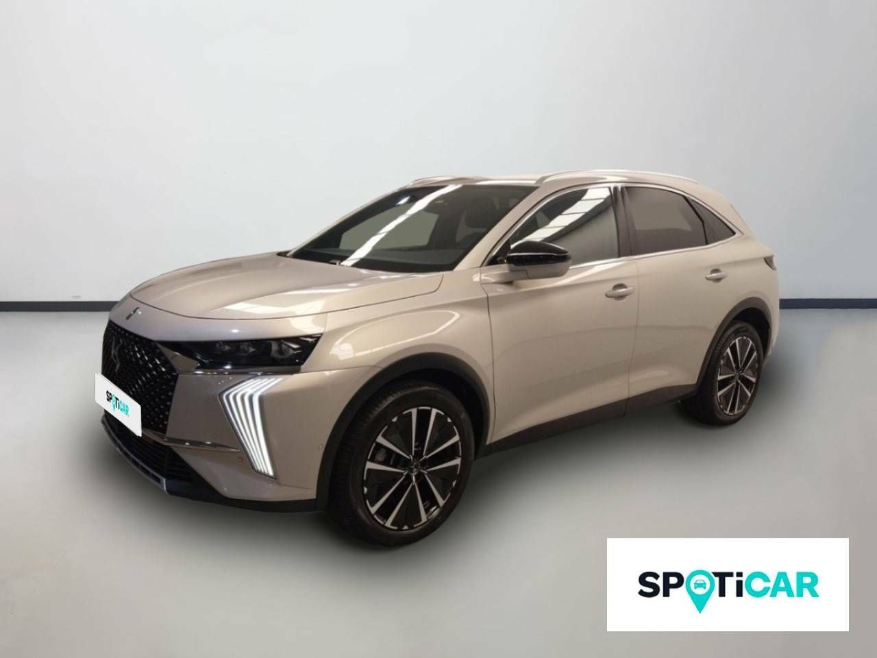 Foto ds automobiles ds 7 2024 /