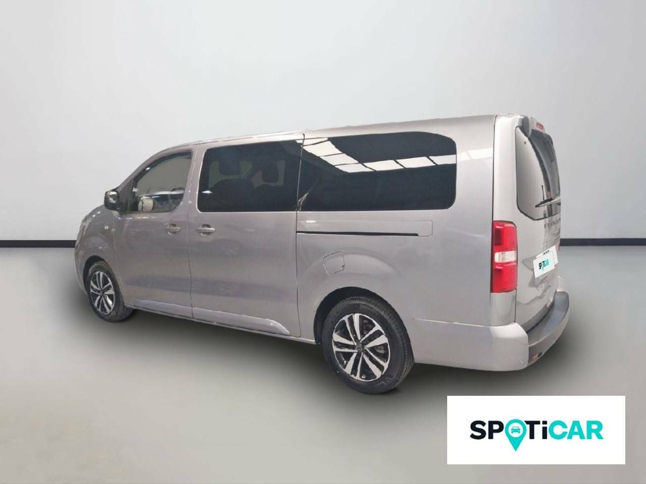 peugeot traveller 2024 / foto grande (3)
