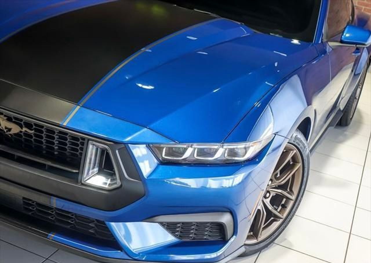 ford mustang 2024 / foto grande (3)