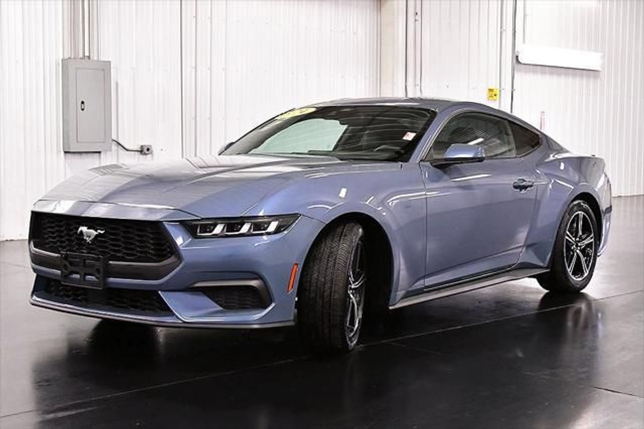 Sus  de segunda mano - ford mustang 2024 /