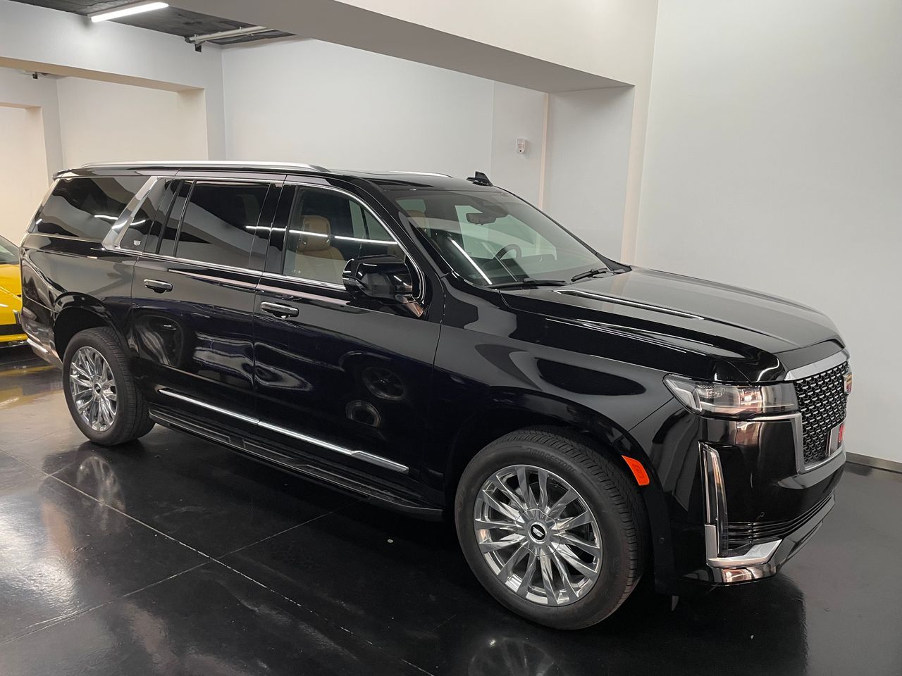 cadillac escalade esv 2022 / foto grande (3)