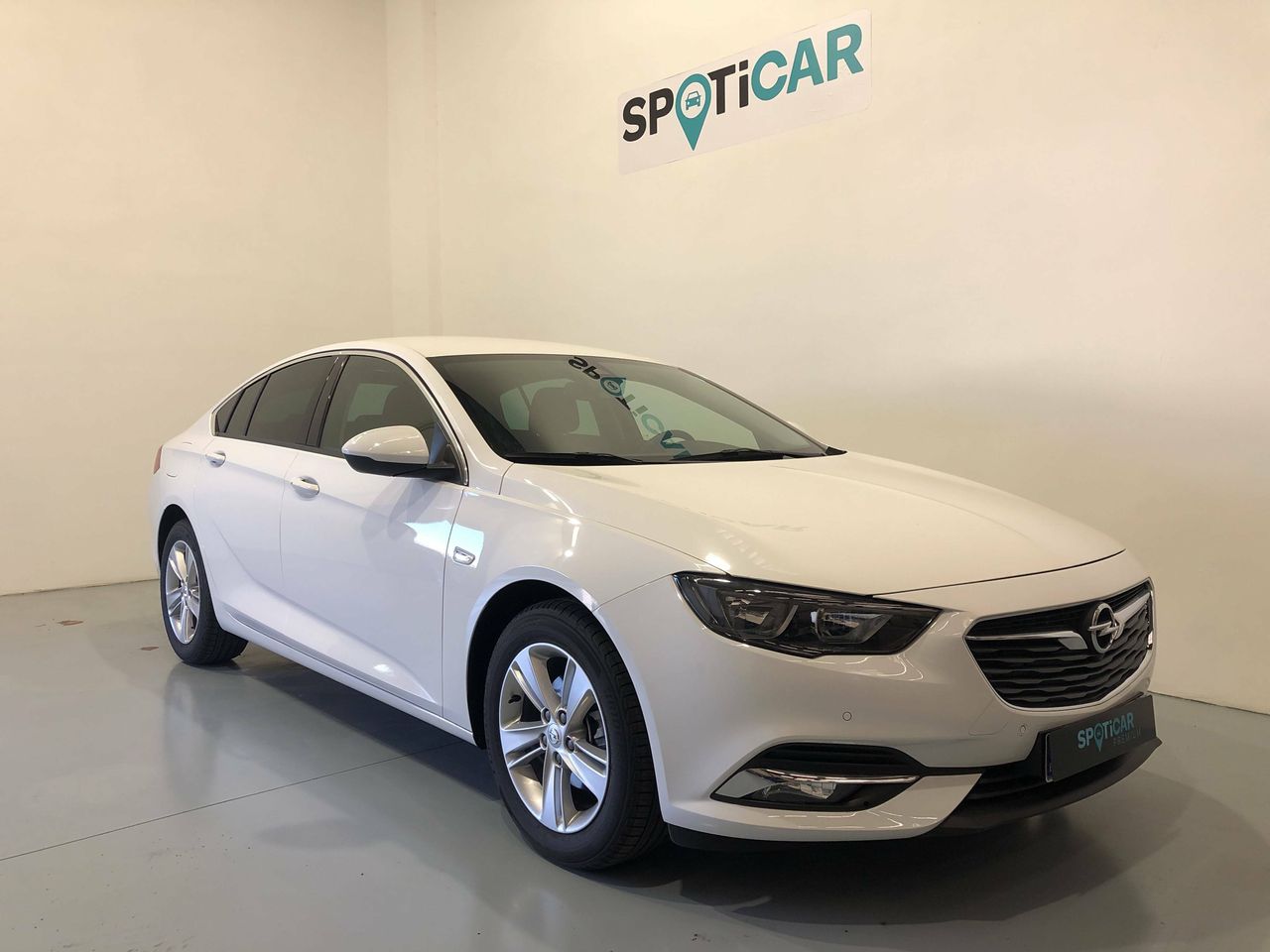 Opel Insignia GS 1.6 CDTi 100kW Turbo D Selective - foto 15