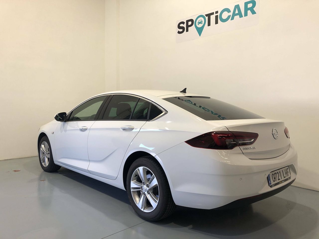 Opel Insignia GS 1.6 CDTi 100kW Turbo D Selective - foto 4