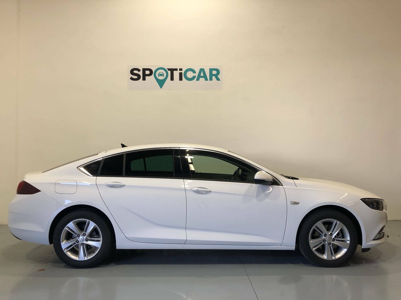 Opel Insignia GS 1.6 CDTi 100kW Turbo D Selective - foto 3