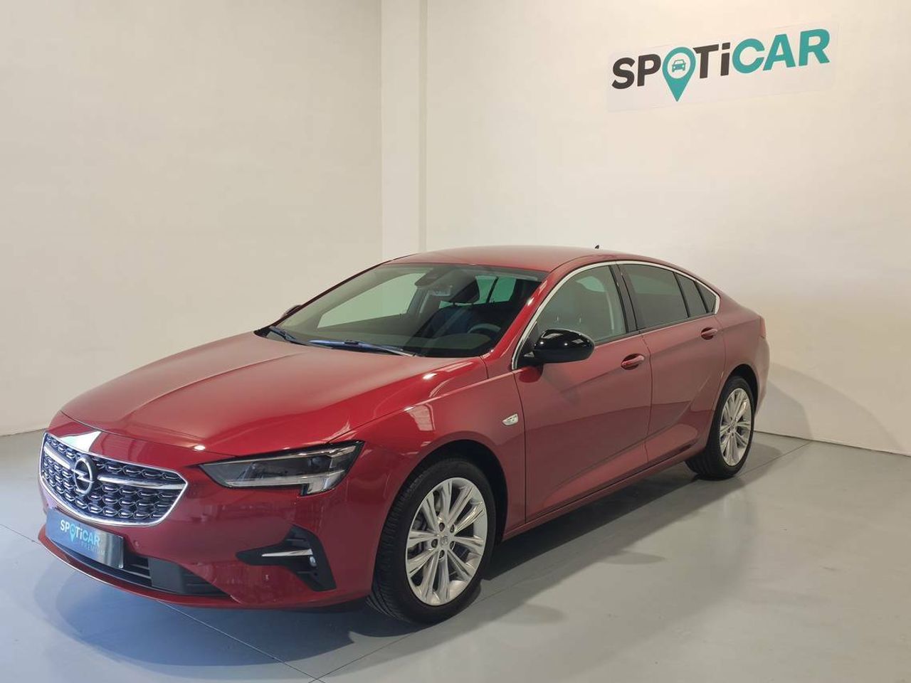 Foto opel insignia  2020 /