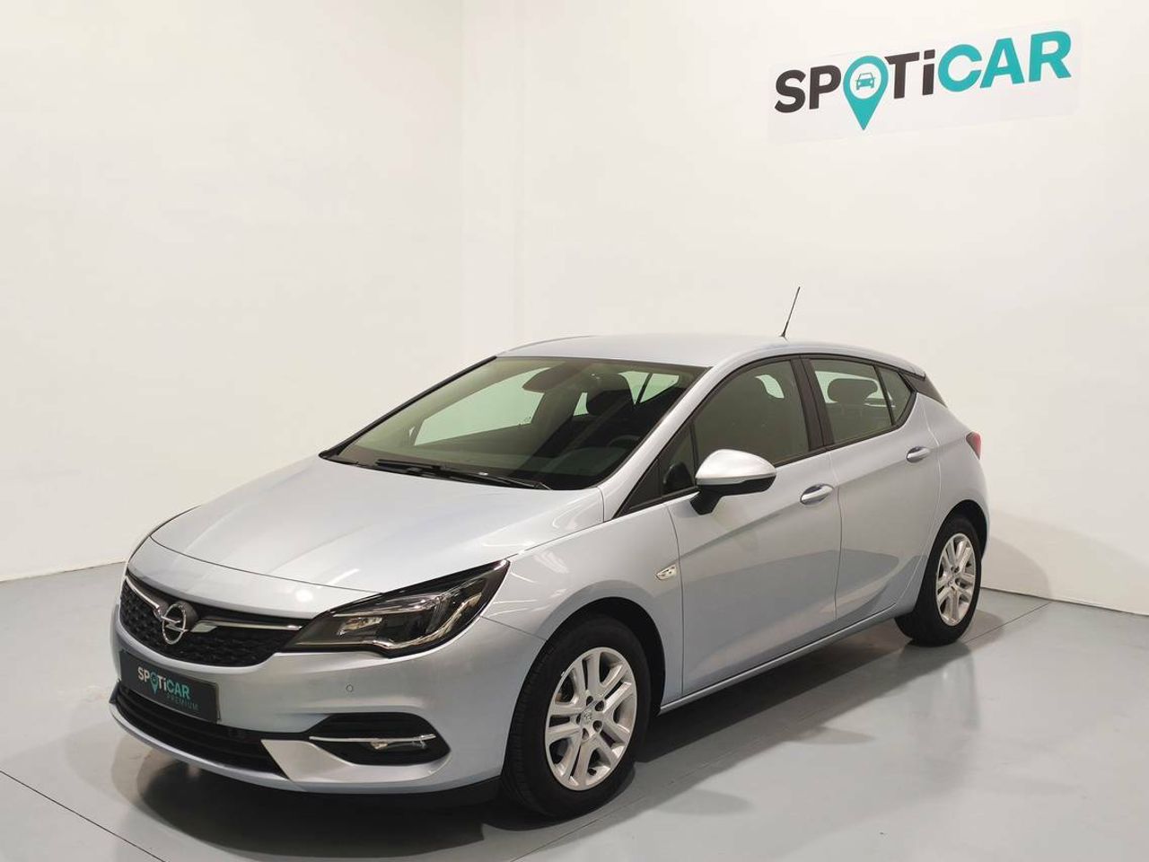 Foto opel astra 2020 /