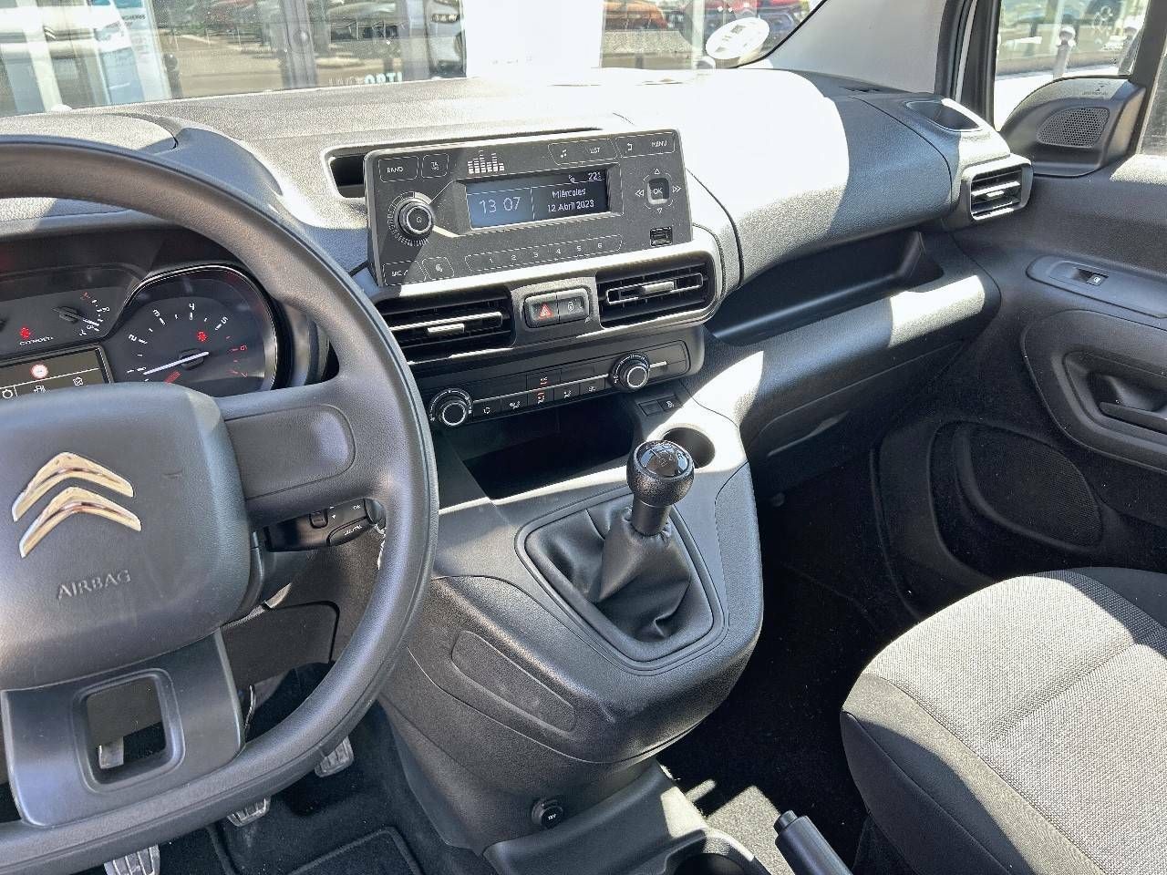 bg