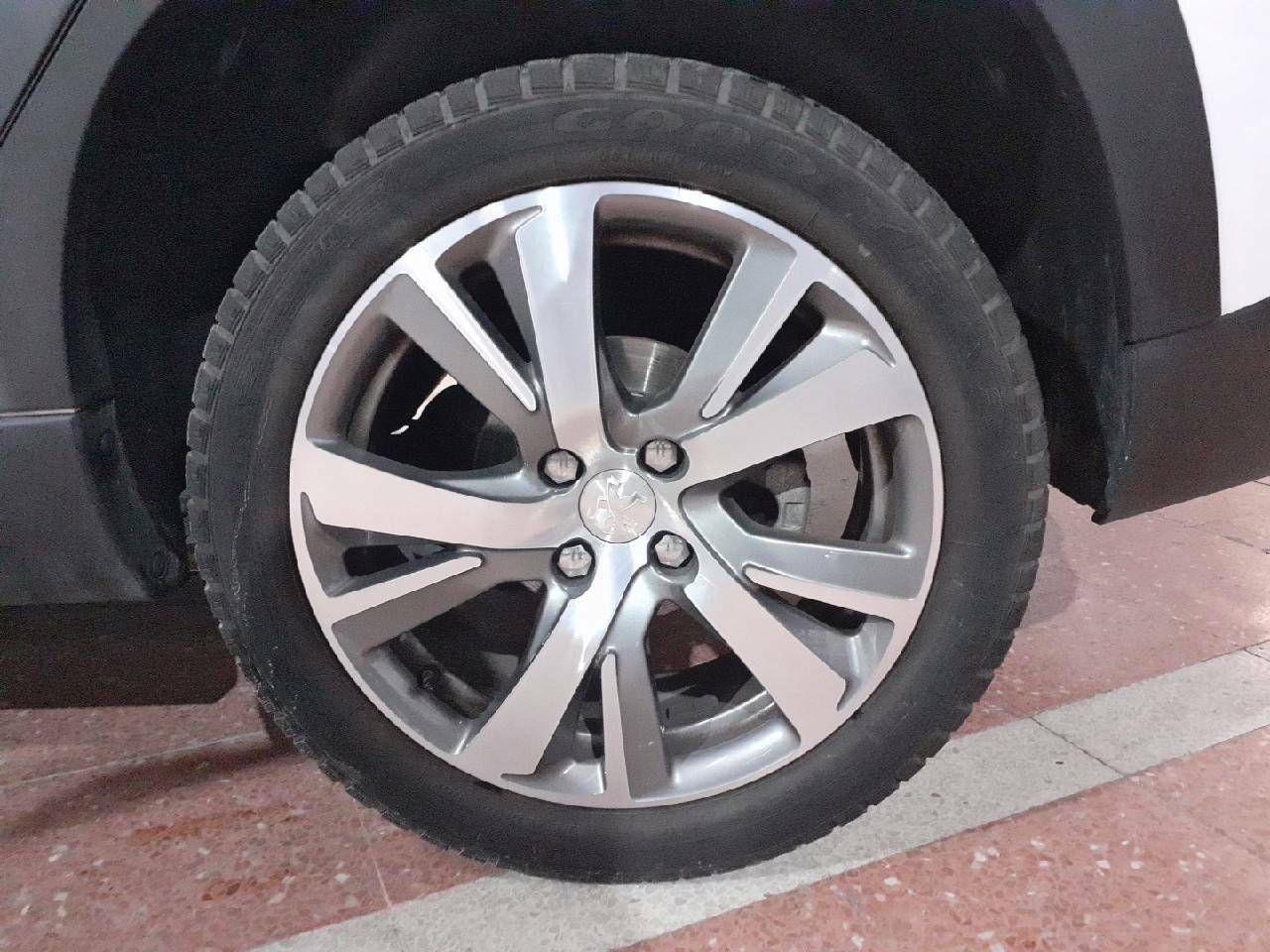 Peugeot 2008 1.6 BlueHDi 88KW (120CV) S&S Allure - foto 11