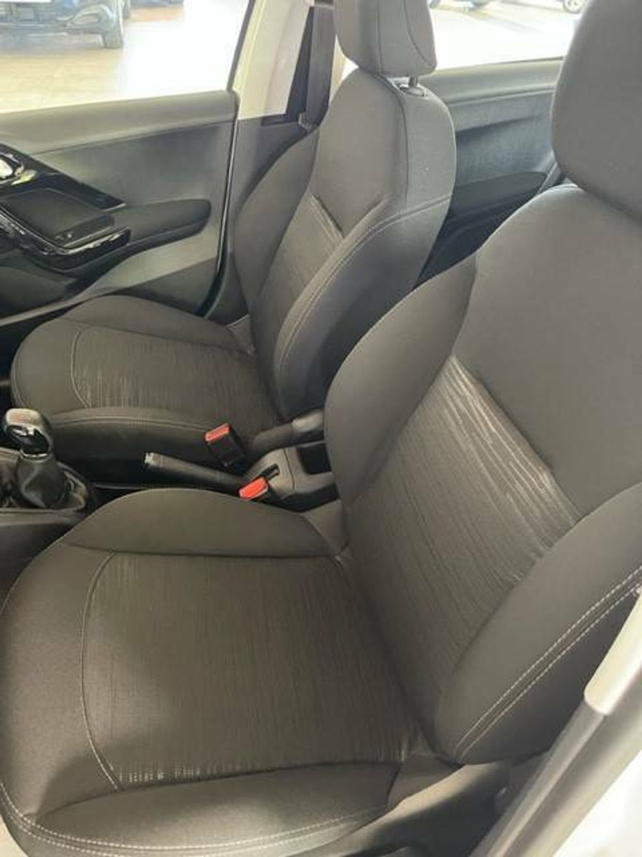 peugeot 208 2016 / foto grande (2)