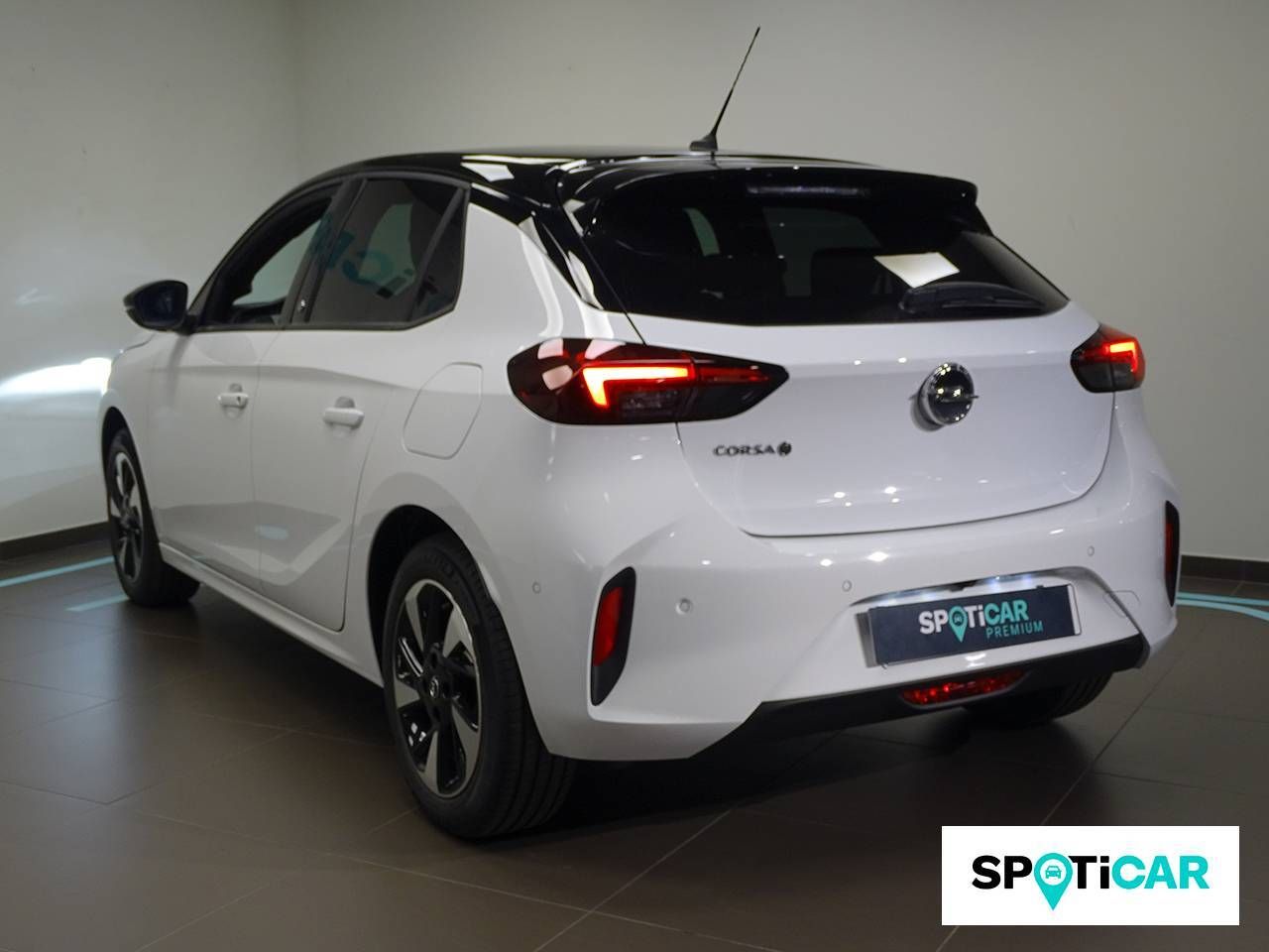 Opel Corsa 50kWh GS - foto 7