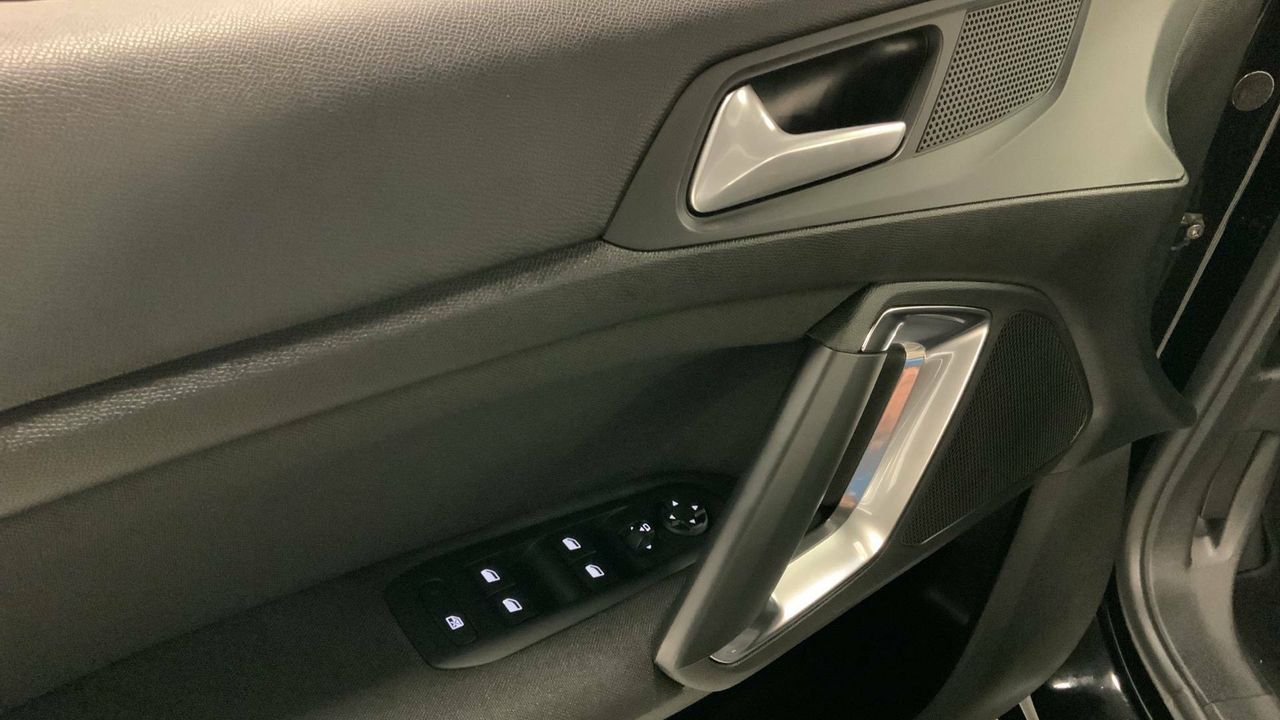 Peugeot 308 5p  BlueHDi 130 S&S Style - foto 19