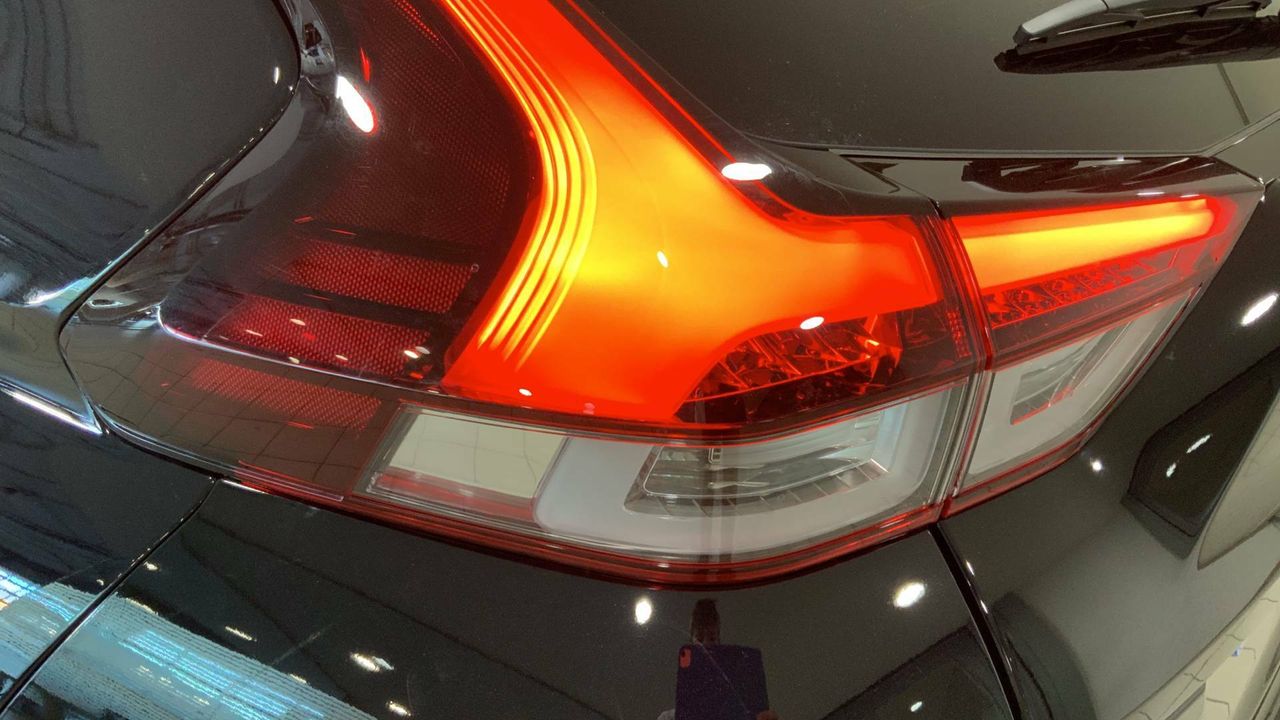 Mitsubishi Eclipse Cross 2.4 PHEV  Auto 4WD Kaiteki - foto 14