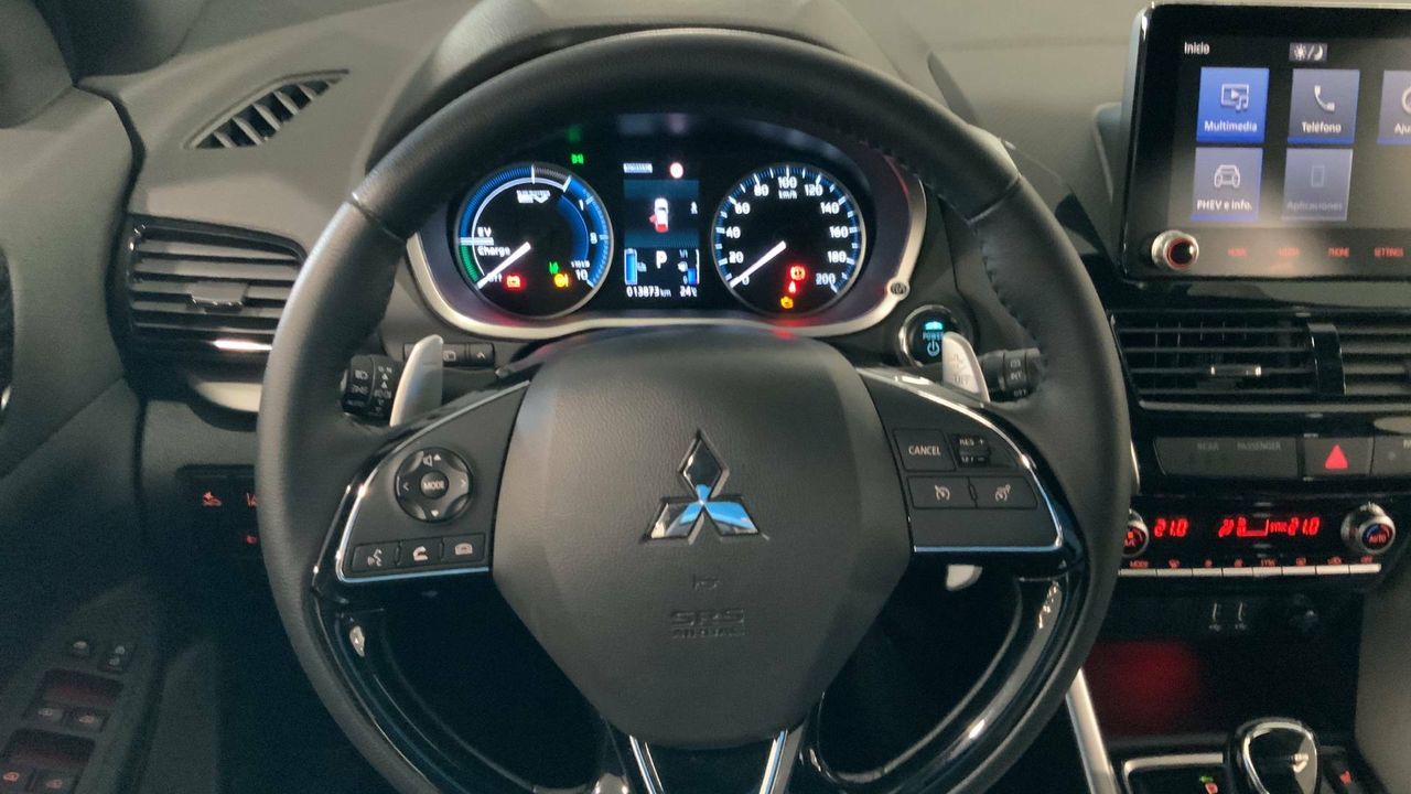 Mitsubishi Eclipse Cross 2.4 PHEV  Auto 4WD Kaiteki - foto 19