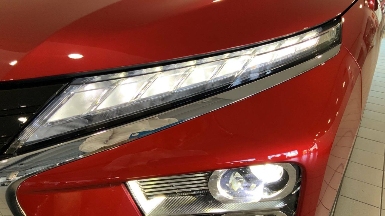 Mitsubishi Eclipse Cross 2.4 PHEV  Auto 4WD Kaiteki - foto 7