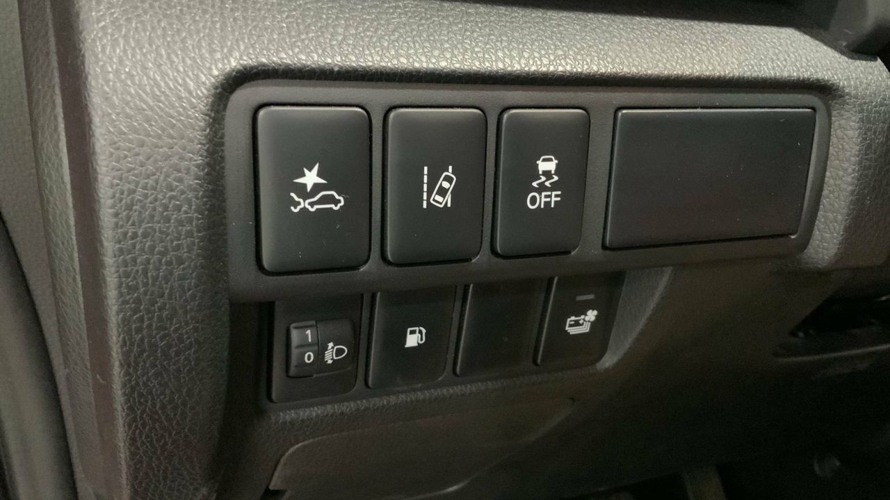 Mitsubishi Eclipse Cross 2.4 PHEV  Auto 4WD Kaiteki - foto 22