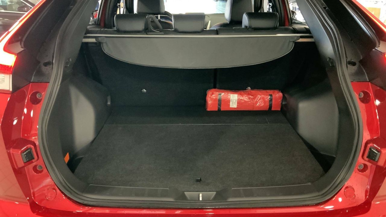 Mitsubishi Eclipse Cross 2.4 PHEV  Auto 4WD Kaiteki - foto 16