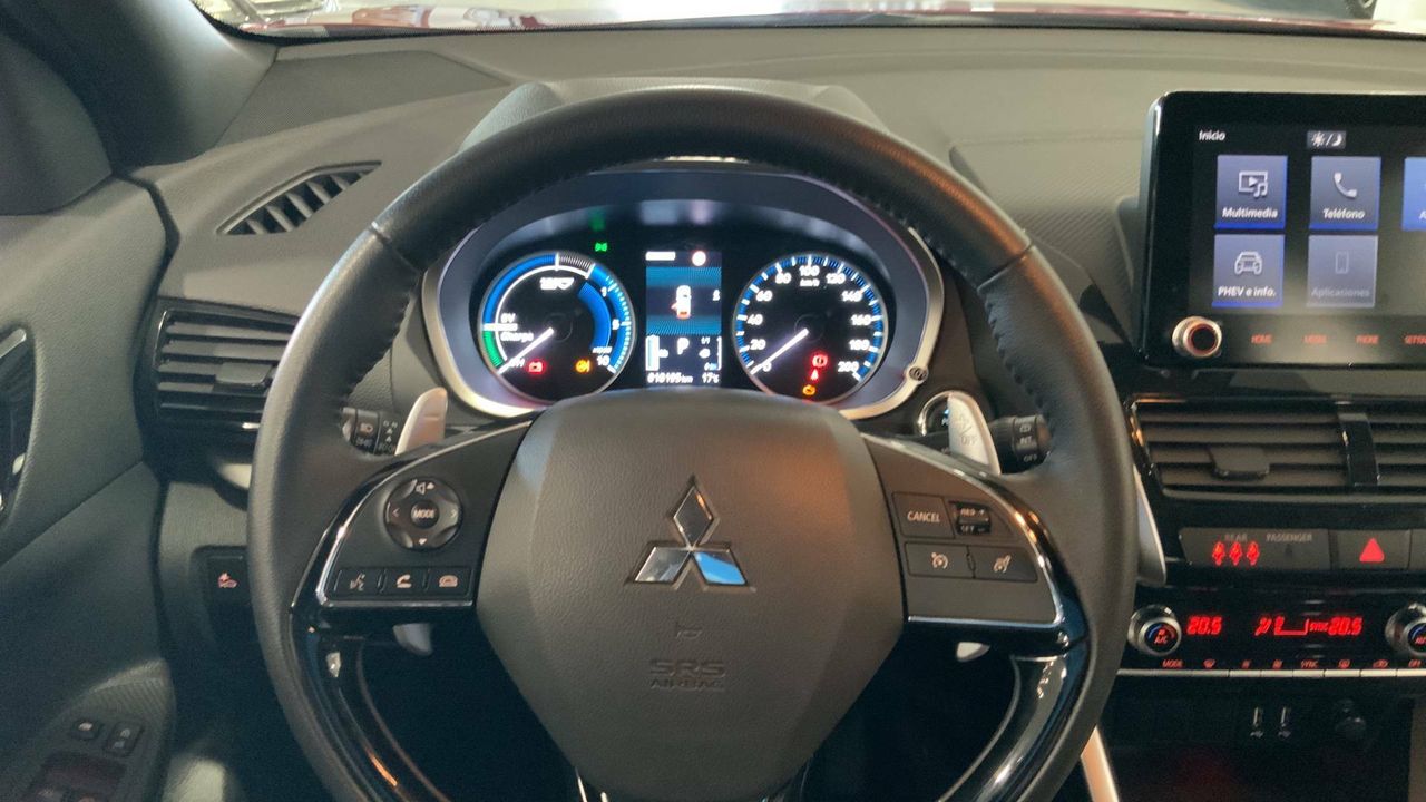 Mitsubishi Eclipse Cross 2.4 PHEV  Auto 4WD Kaiteki - foto 19