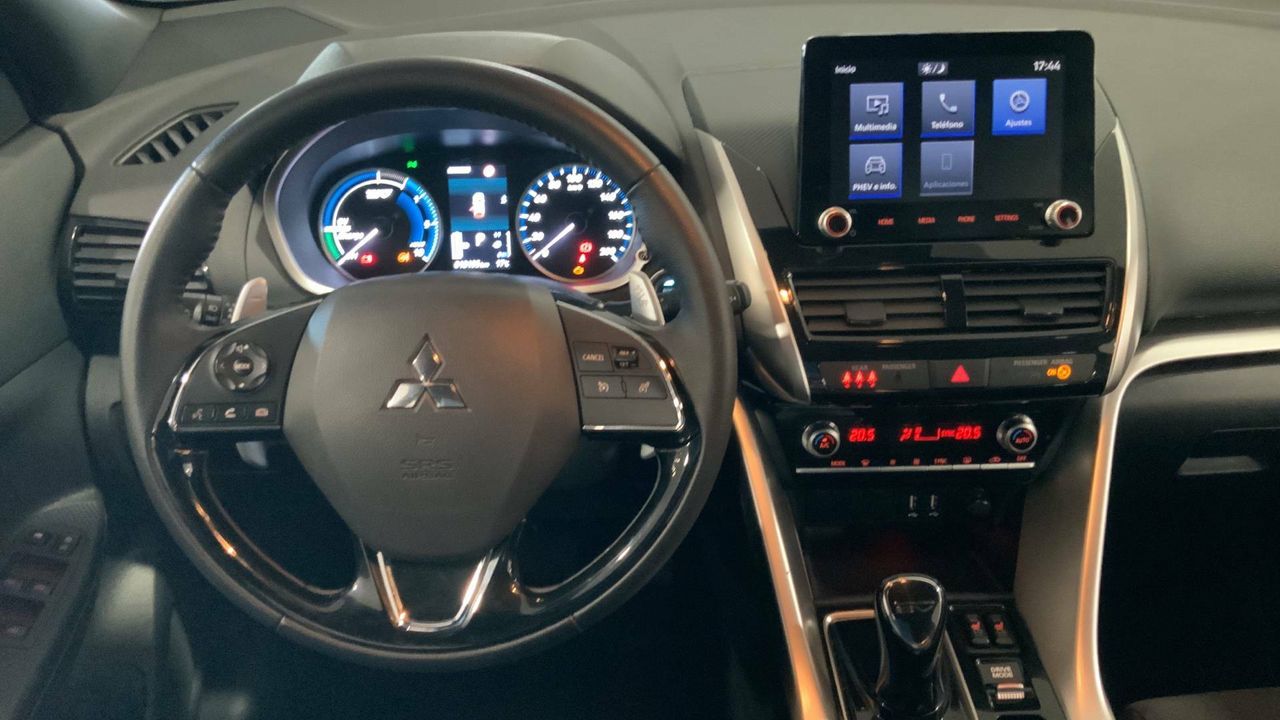 Mitsubishi Eclipse Cross 2.4 PHEV  Auto 4WD Kaiteki - foto 9