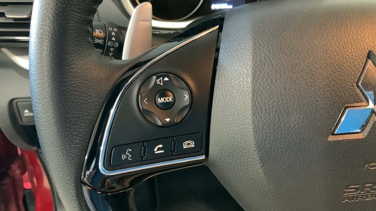 Mitsubishi Eclipse Cross 2.4 PHEV  Auto 4WD Kaiteki - foto 23