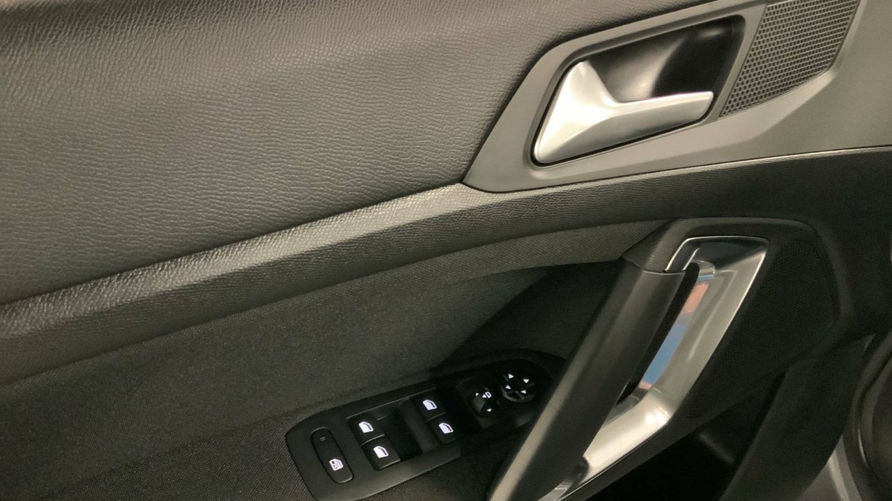 Peugeot 308 5p  BlueHDi 130 S&S Style - foto 19