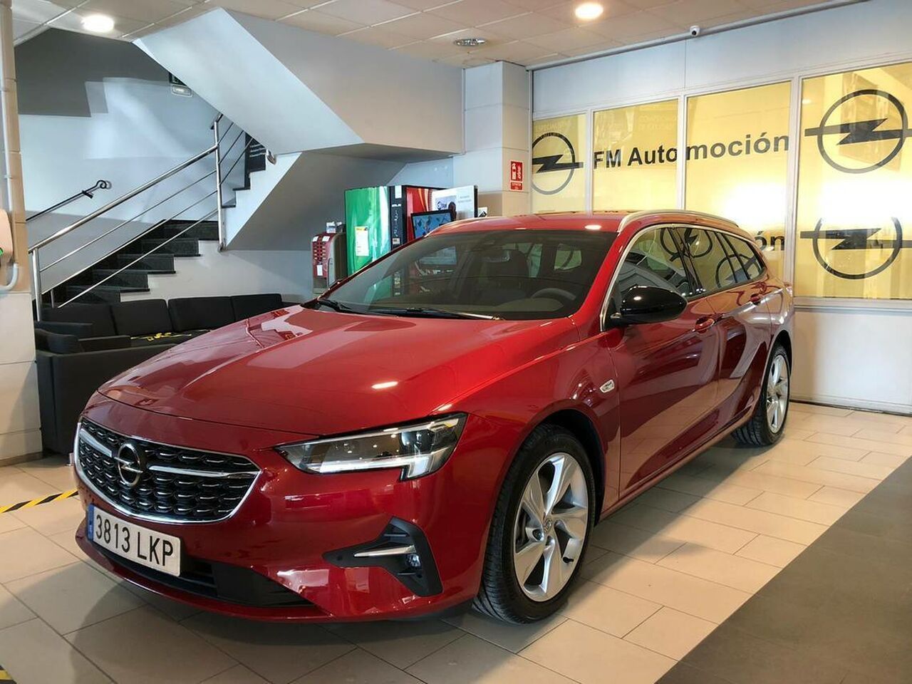 Opel insignia color plateado  de segunda mano - opel insignia  2020 /