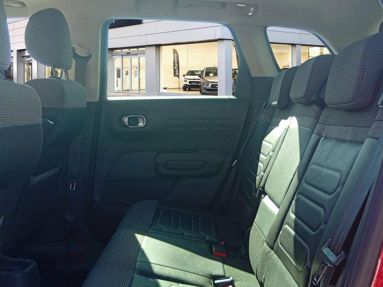 Citroën C3 Aircross BlueHDi 88kW (120CV) S&S Shine - foto 12