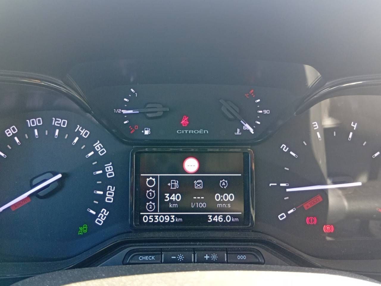 Citroën C3 Aircross BlueHDi 88kW (120CV) S&S Shine - foto 10