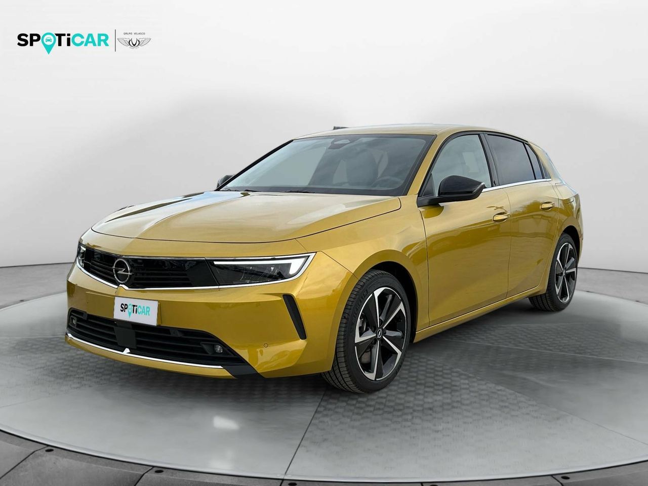 Opel astra hibrido  de segunda mano - opel astra 2023 /