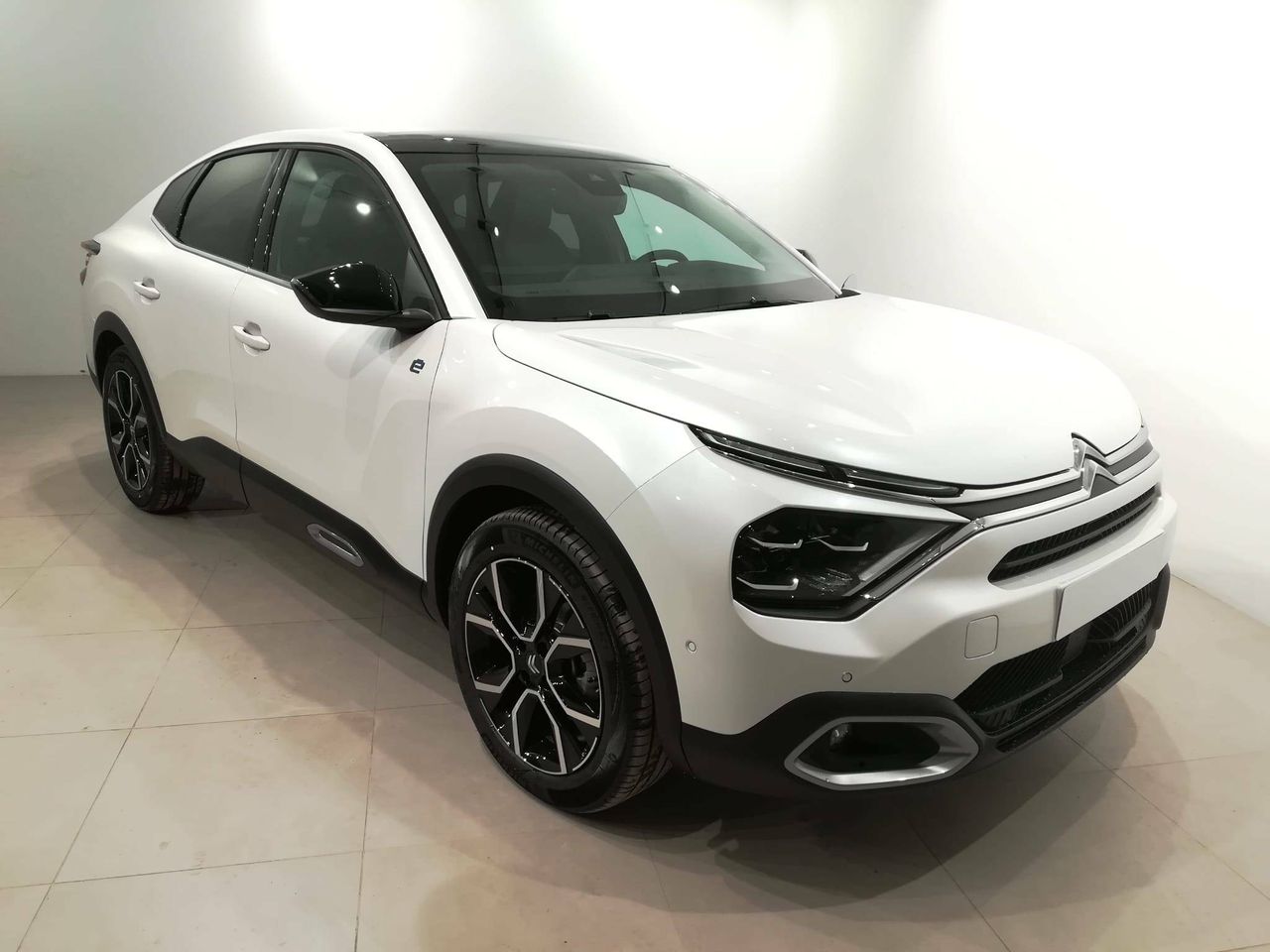 citroën c4 x 2023 / foto grande (3)