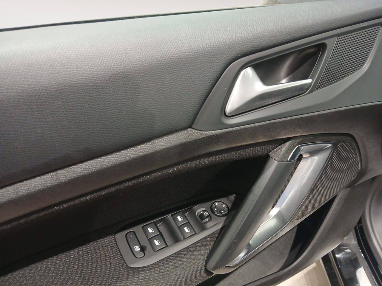 Peugeot 308 SW  1.5 BlueHDi 96KW (130CV) Style - foto 14