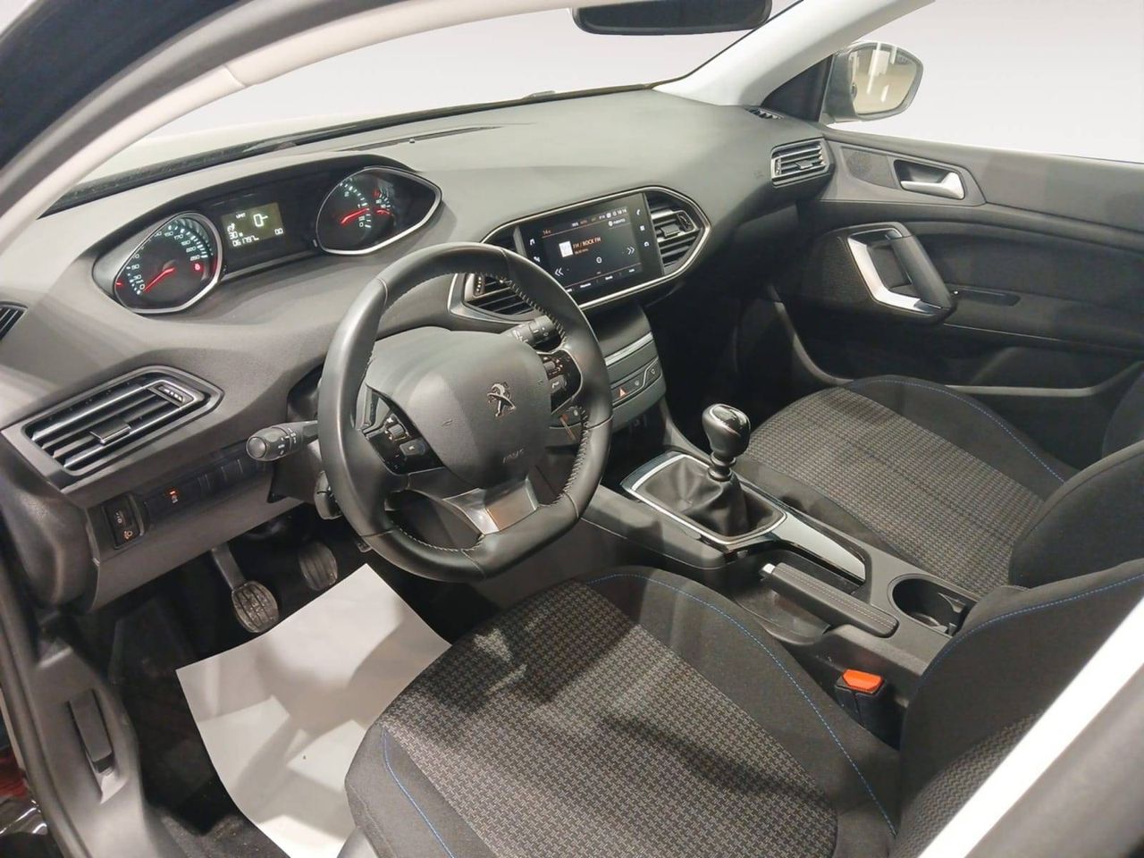 Peugeot 308 SW  1.5 BlueHDi 96KW (130CV) Style - foto 25