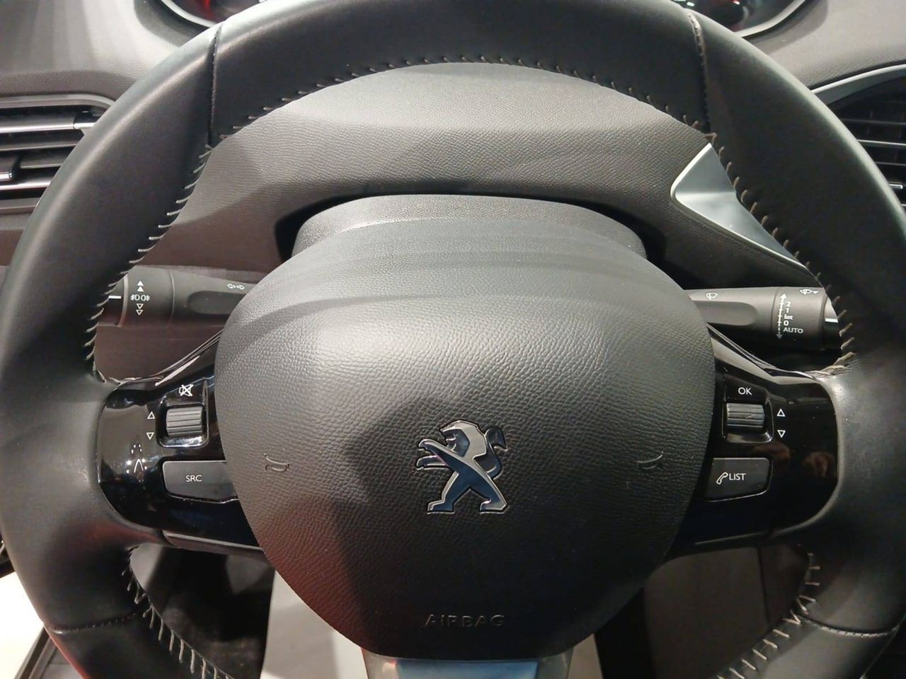 Peugeot 308 SW  1.5 BlueHDi 96KW (130CV) Style - foto 24