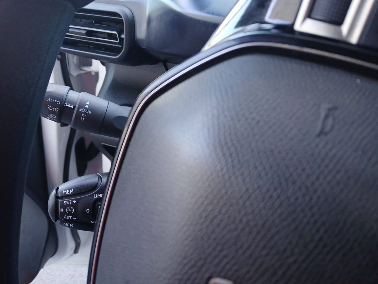 Peugeot Rifter Standard BlueHDi 73kW Allure Business - foto 22