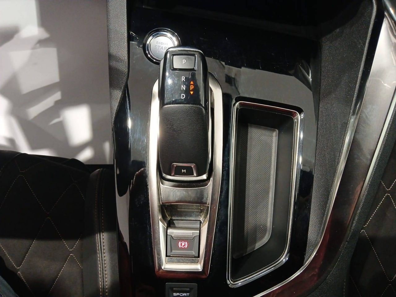 Peugeot 3008 2.0 BlueHDi 133kW (180CV) S&S  EAT8 GT - foto 24