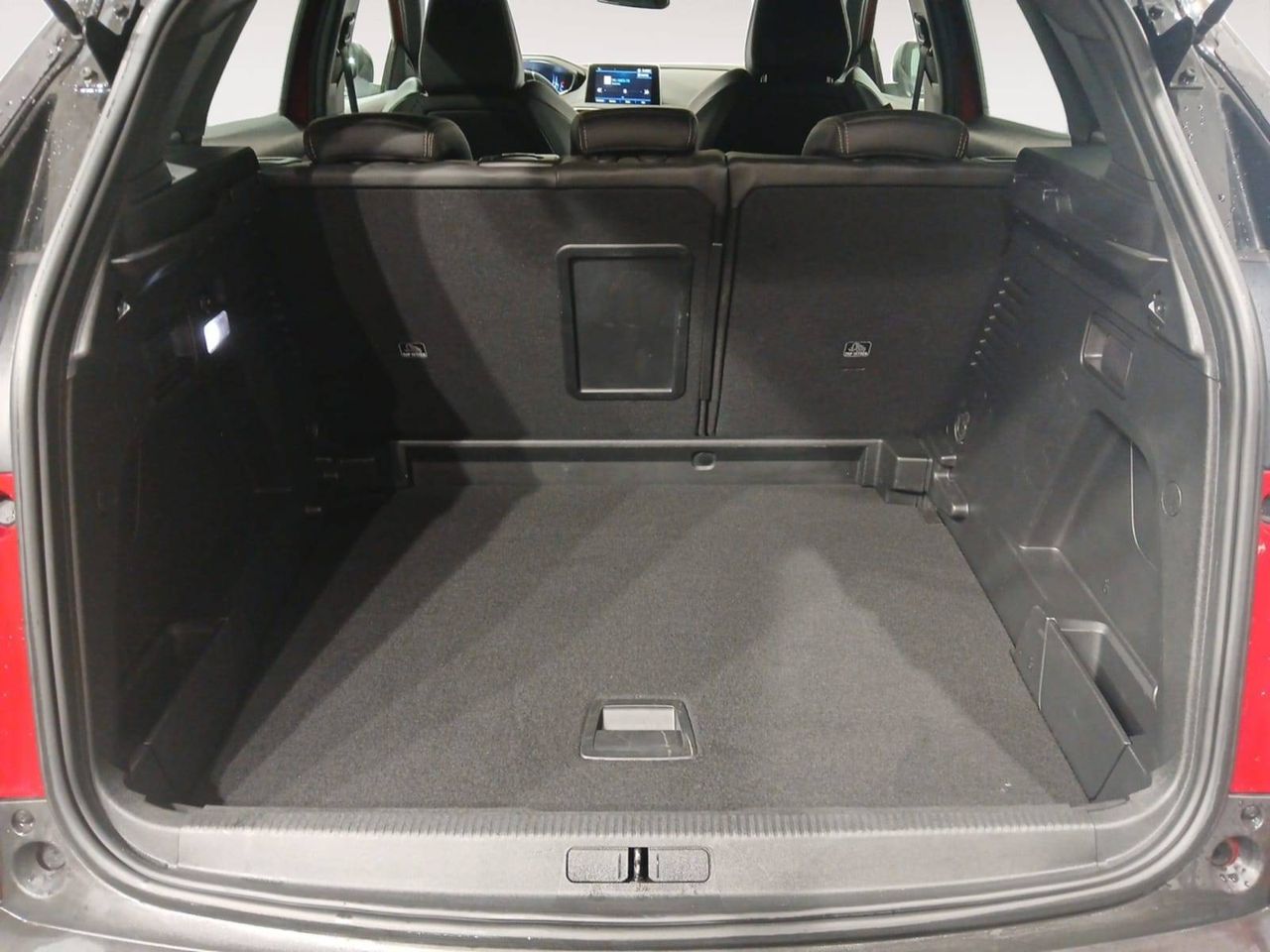 Peugeot 3008 2.0 BlueHDi 133kW (180CV) S&S  EAT8 GT - foto 6