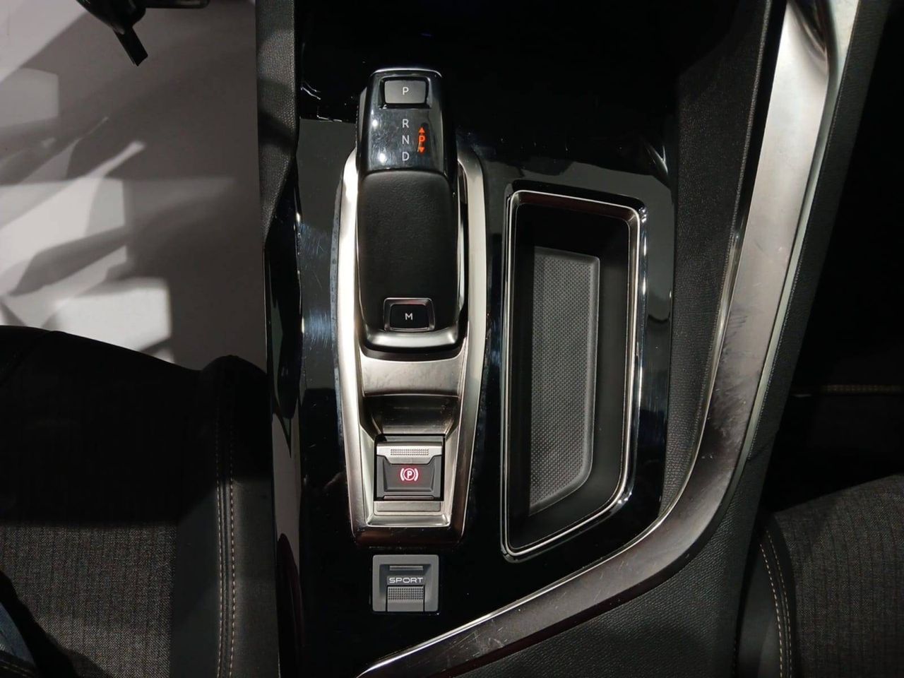 Peugeot 3008 1.2 PURETECH 96KW (130CV)  EAT8 GT Line - foto 25