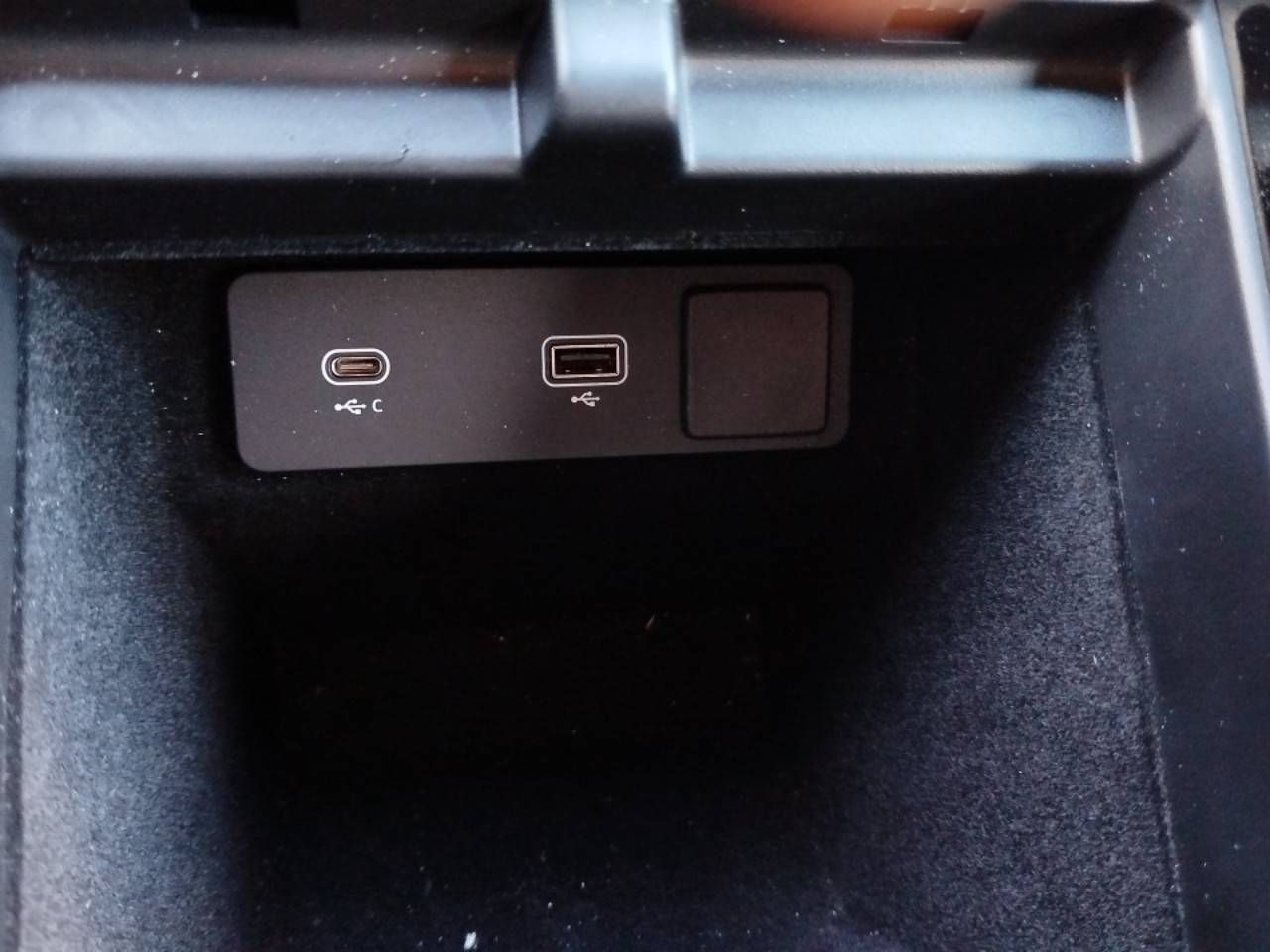 Land-Rover Range Rover Evoque 2.0 D163  AUTO 4WD MHEV R-Dyna - foto 25