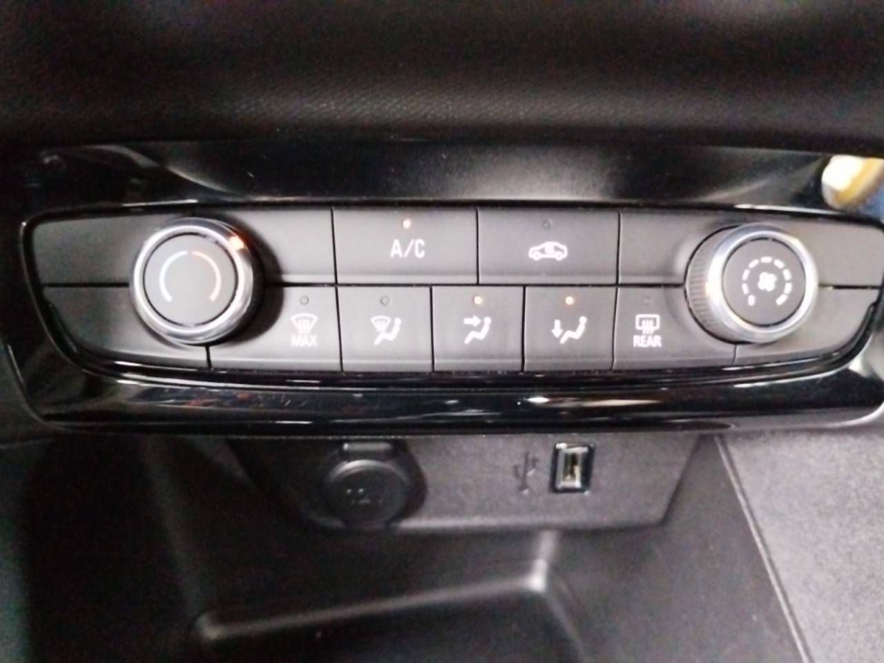 Opel Corsa 1.2 XEL 55kW (75CV) Edition - foto 21