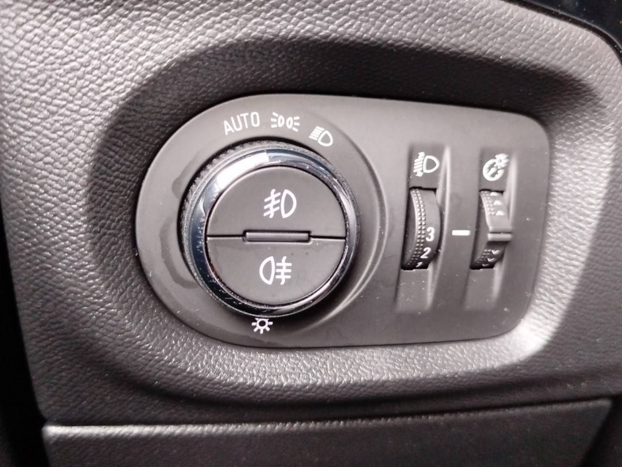 Opel Corsa 1.2 XEL 55kW (75CV) Edition - foto 23