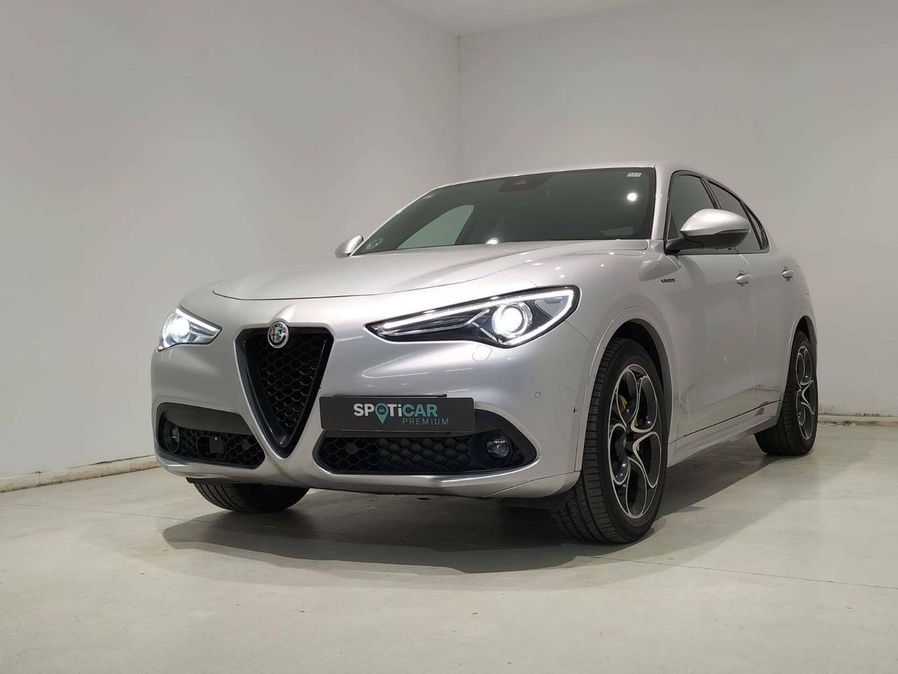 Foto alfa romeo stelvio 2022 /