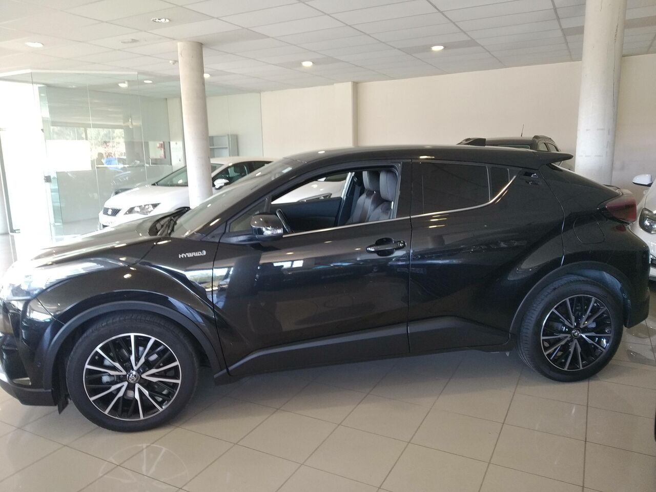 Opel astra gasolina negro  de segunda mano - toyota c-hr 2017 /