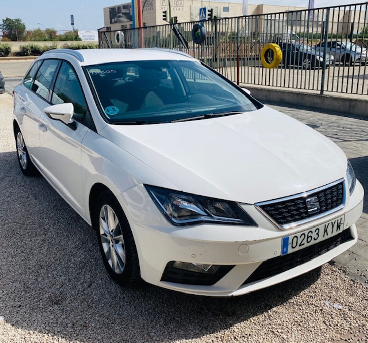 Sillas plastico  de segunda mano - seat leon 2019 /