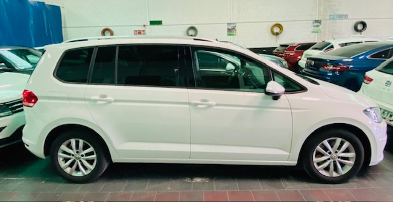 volkswagen touran 2018 / foto grande (3)