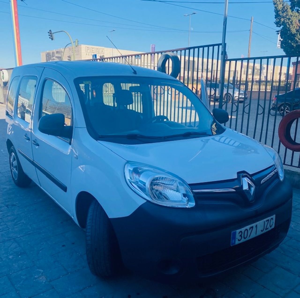 foto de renault kangoo combi 2017 de segunda mano