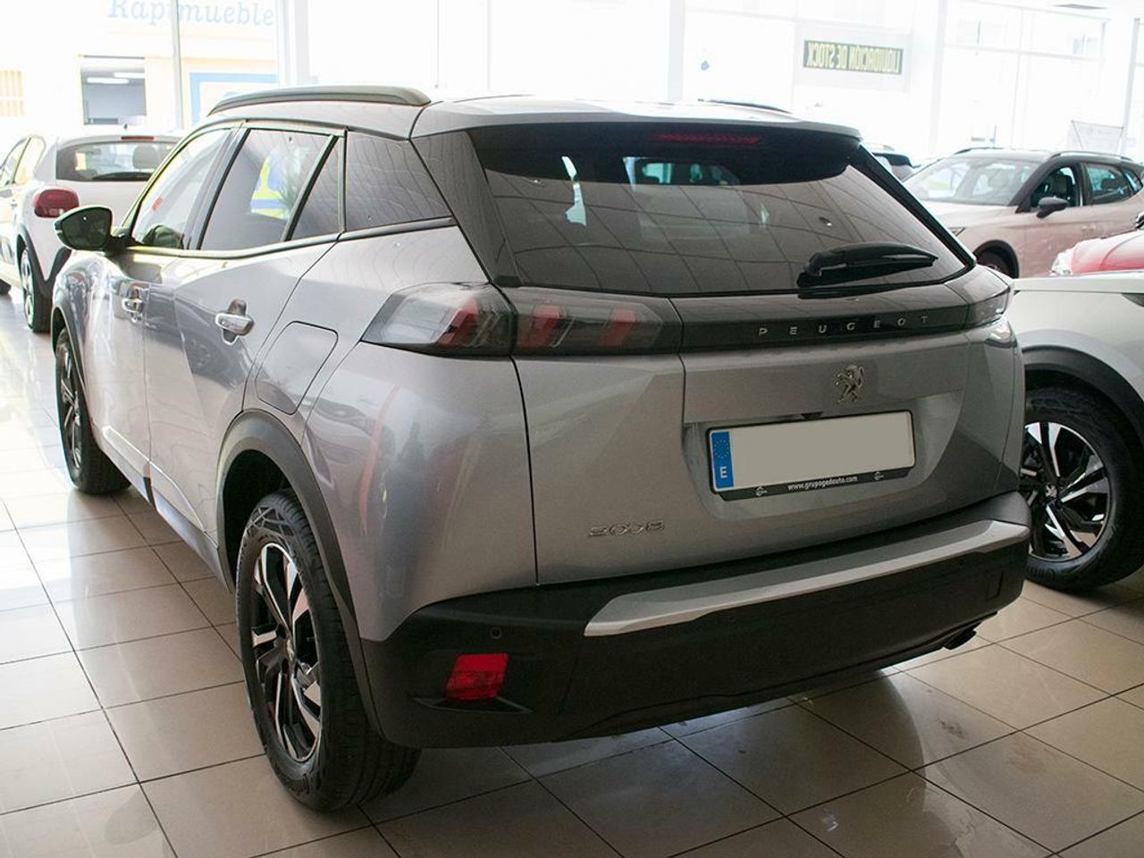 peugeot 2008 2023 / foto grande (3)