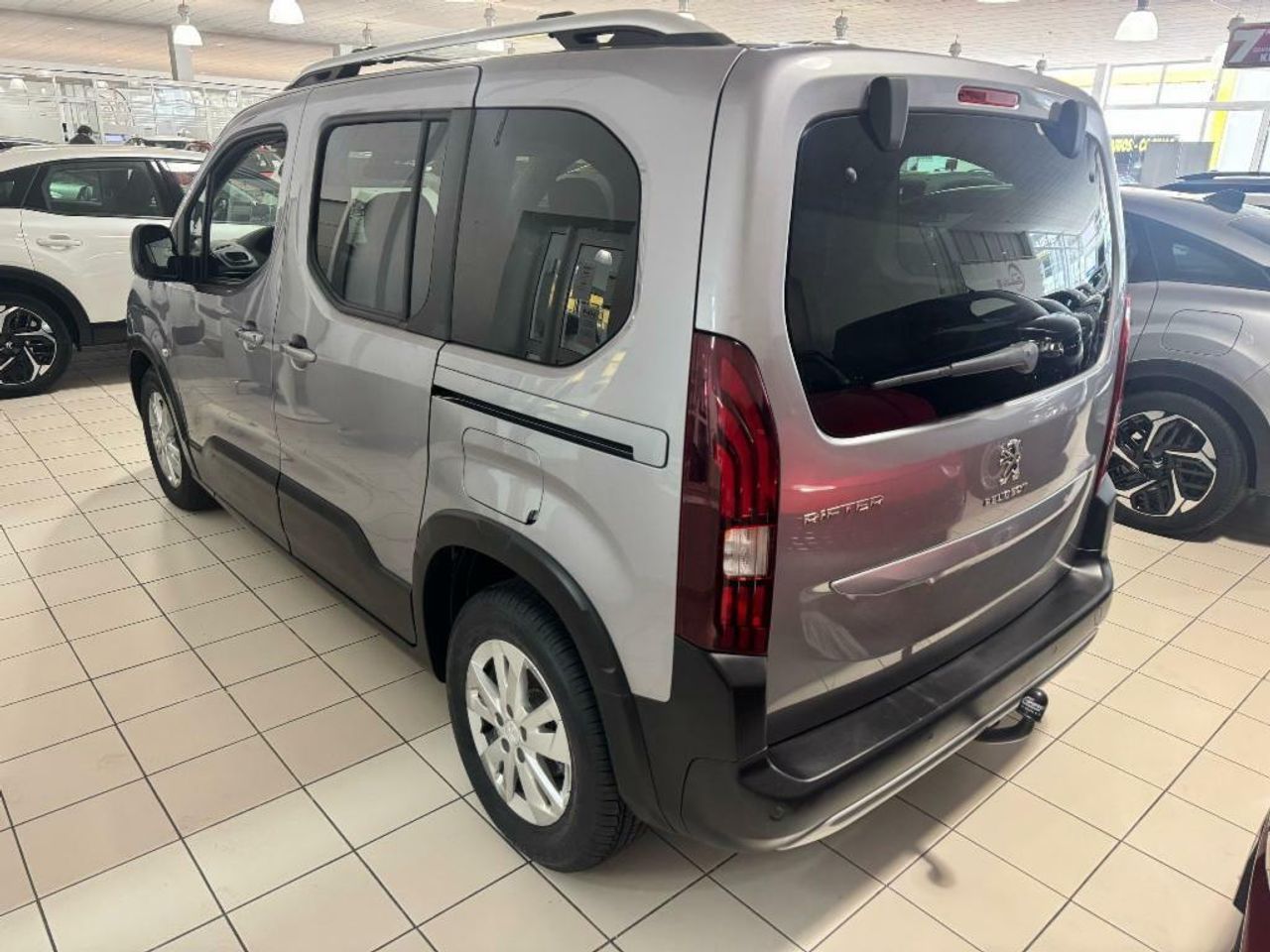 peugeot rifter 2020 / foto grande (2)