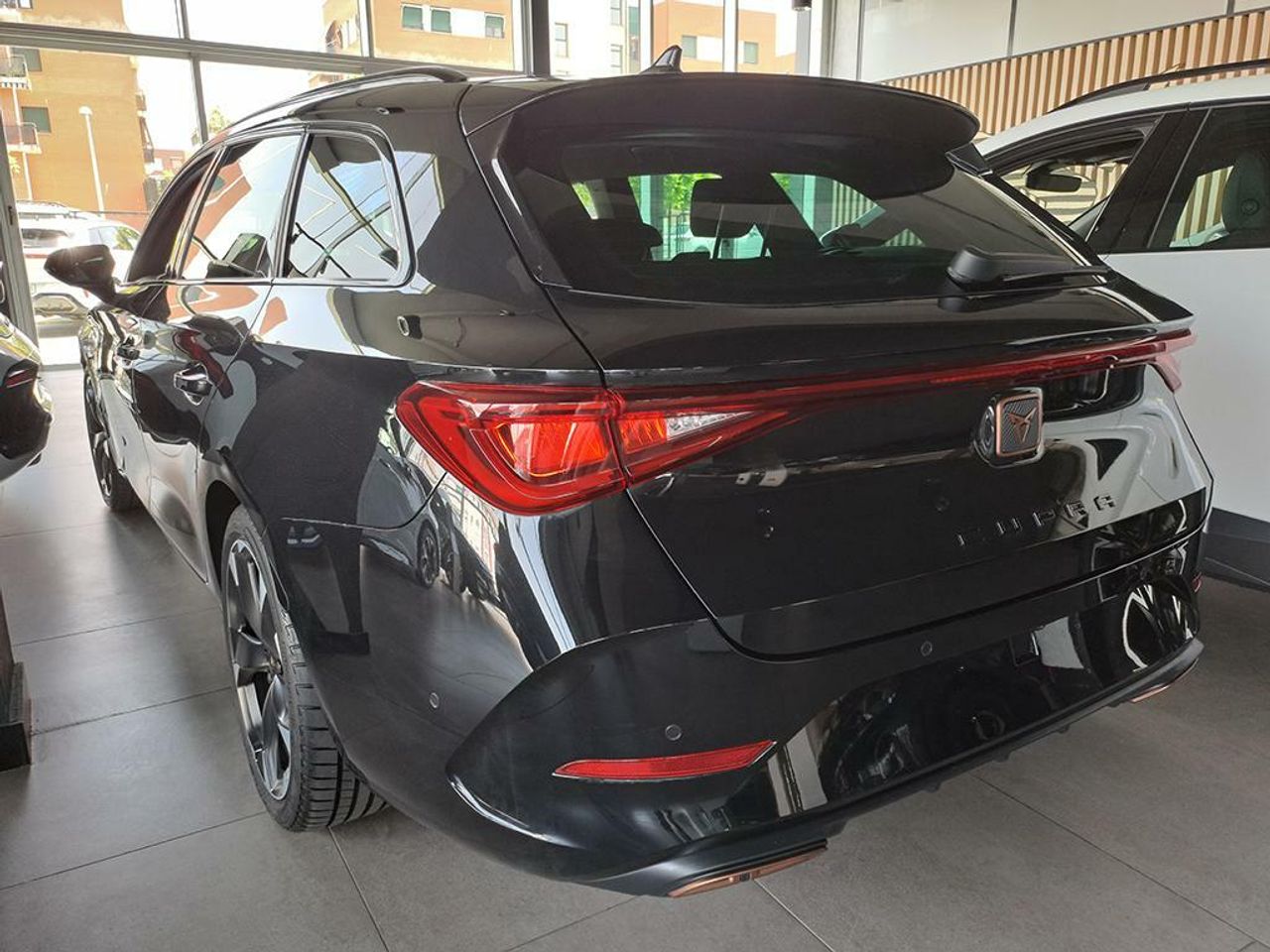 cupra león 2025 / foto grande (3)