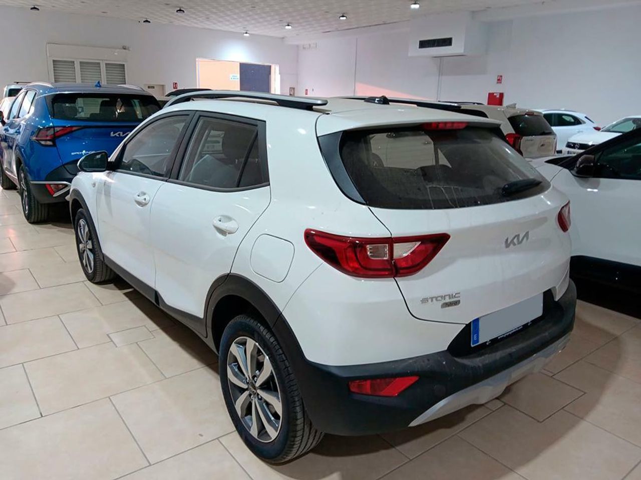 kia stonic 2024 / foto grande (2)